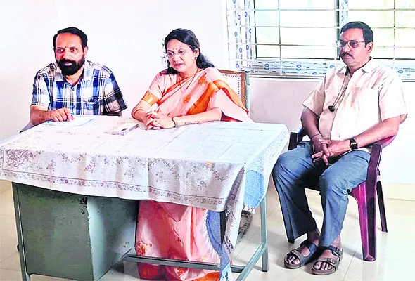 ఆయుష్మాన్‌ కేంద్రాన్ని సందర్శించిన టాస్క్‌ఫోర్స్‌ 