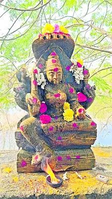 చెరువులో నాగమ్మ విగ్రహం లభ్యం 