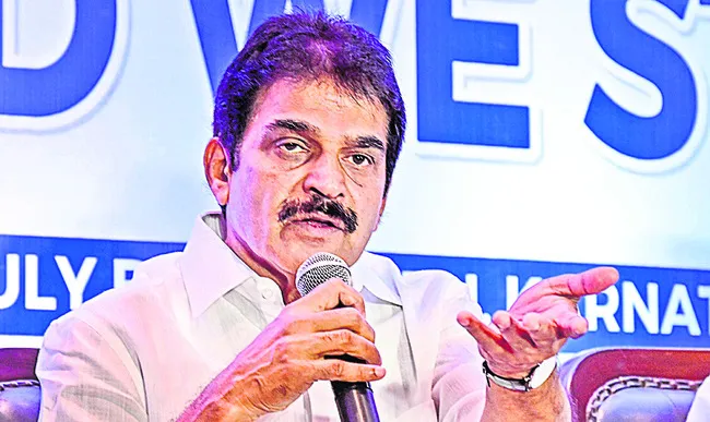 రంగంలోకి వేణుగోపాల్‌ 
