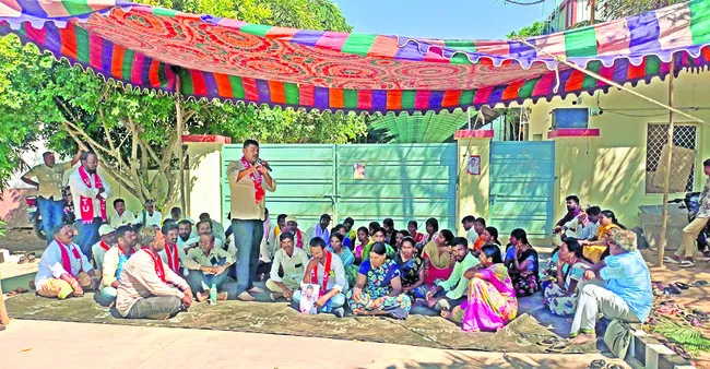 ఎట్టకేలకు దిగొచ్చిన ఇన్‌టెక్‌ యాజమాన్యం 