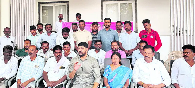 స్ట్రాంగ్‌రూమ్‌ ఘటనపై విచారణ చేపట్టాలి