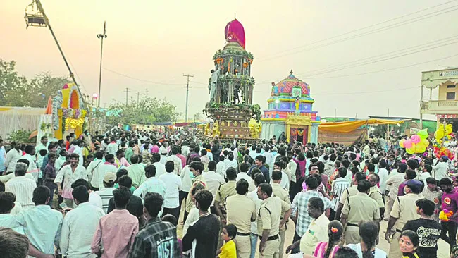 వైభవం.. ఎల్లమ్మ రథోత్సవం