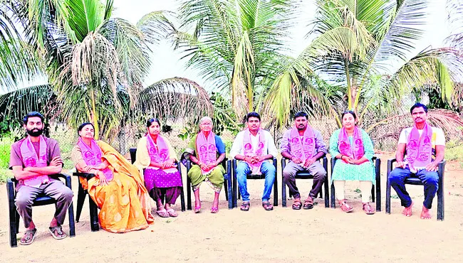 మేము అమ్ముడుపోలేదు..