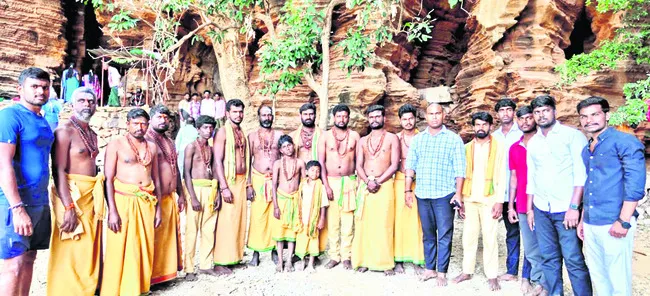 అక్కమహాదేవి గుహల అభివృద్ధికి కృషి 