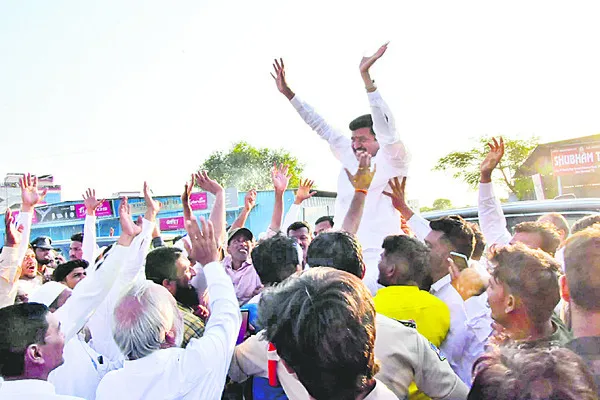 కాంగ్రెస్‌కు జై 