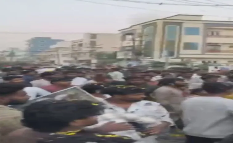 Rowdy Sheeter Gang Hulchul In Vijayawada