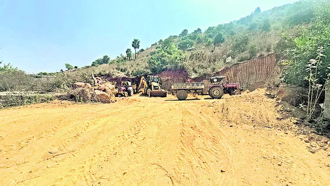 అందరికీ వాటాలిస్తున్నాం.. 