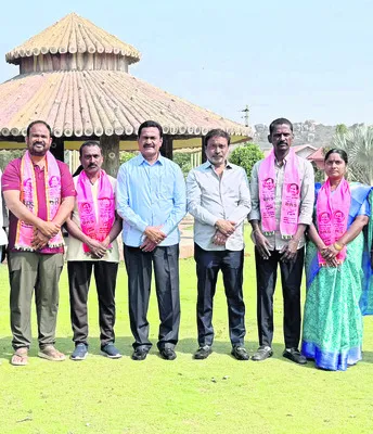 ఆ నలుగురు కాంగ్రెస్‌లోకి.. వెళ్లలేదు!