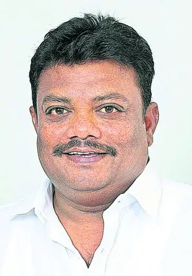  బడ్జెట్‌తో వంచన 
