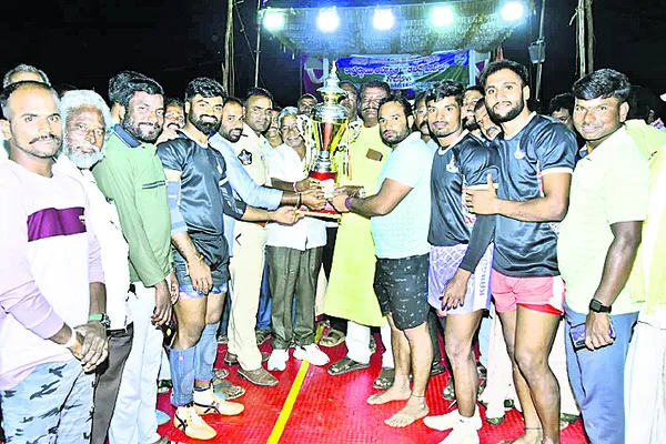 కబడ్డీ విజేతగా పల్నాడు జట్టు 
