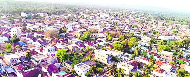 కార్యదర్శులకు పన్నుపోటు