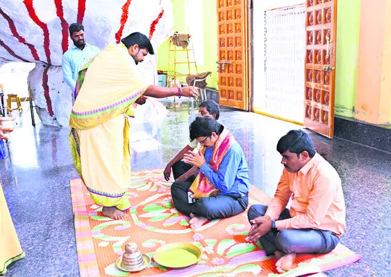 విధుల నిర్వహణలో అలసత్వం వద్దు