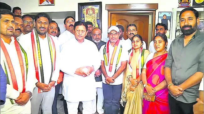 కాంగ్రెస్‌లోకి అనూష..