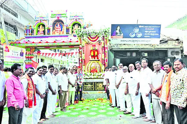 సాయి మందిరంలో ‘అక్షయపాత్ర’ విగ్రహం