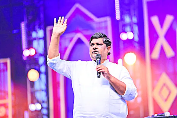 గల్ఫ్‌లో మహిళ మృతి..కానిస్టేబుల్‌ దంపతులపై కేసు 