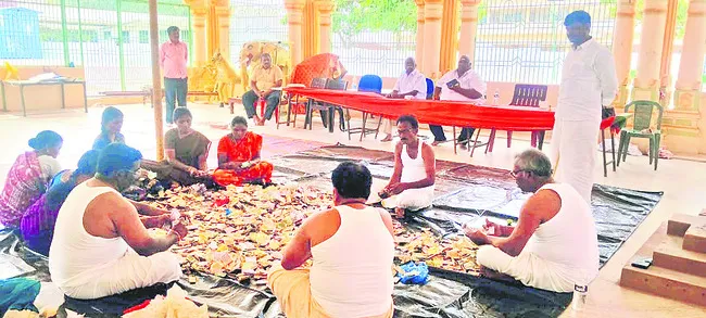 మహాశివరాత్రికి నారాయణస్వామి ఆలయ ఆదాయం రూ.29.18 లక్షలు