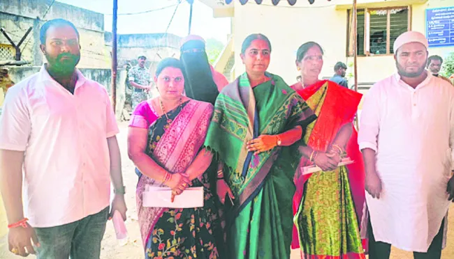 వారిది అనైతిక పొత్తు: ఎమ్మెల్యే సునీతారెడ్డి