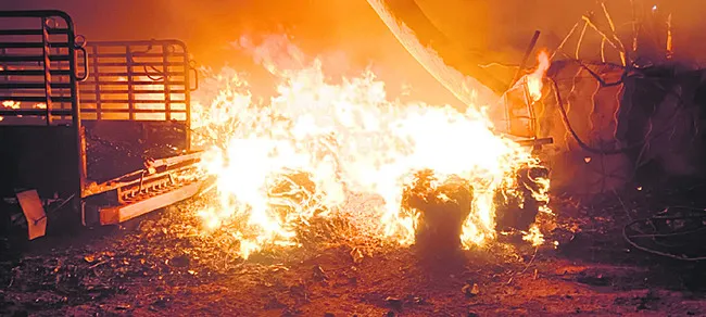 స్క్రాప్‌ దుకాణంలో అగ్ని ప్రమాదం