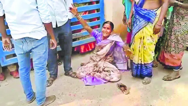 పదవి ఇవ్వకుంటే ఆత్మహత్య చేసుకుంటాం