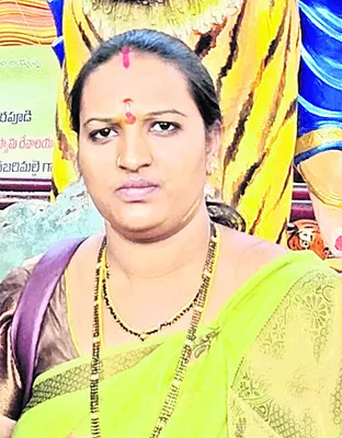 అబద్ధపు హామీలతో మోసం 