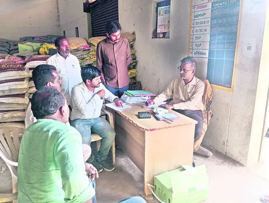 రబీకి సరిపడా యూరియా నిల్వలు