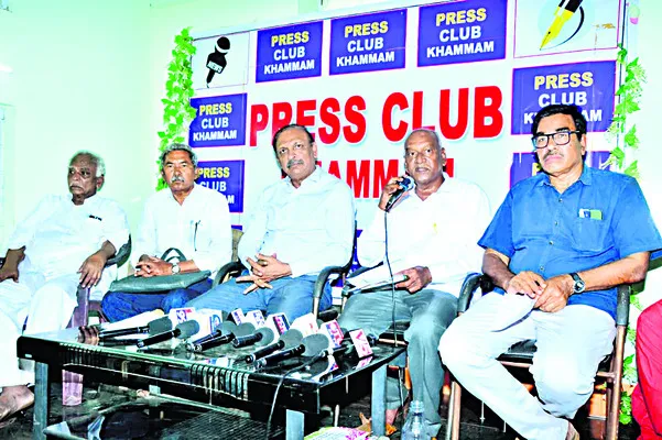 కోర్టు ఆదేశాలను గౌరవించాలి..