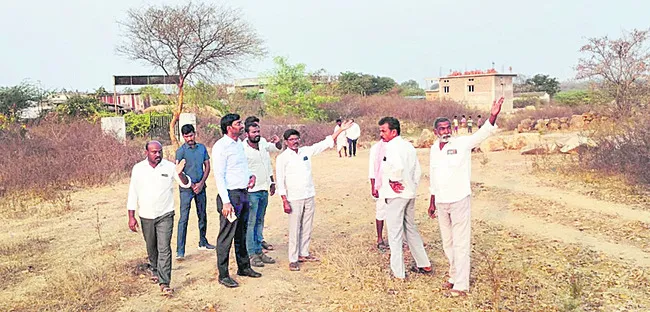 సబ్‌స్టేషన్‌కు స్థల పరిశీలన 