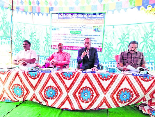 వినియోగదారులకు నాణ్యమైన సేవలు