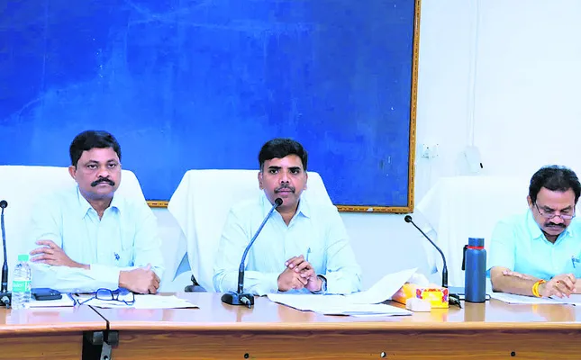 పాలనలో దక్షత చూపాలి