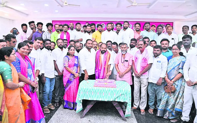 ఘనంగా కేసీఆర్‌ జన్మదినం