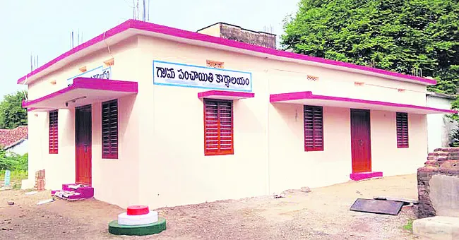 పల్లెల్లో నిధుల పంచాయితీ