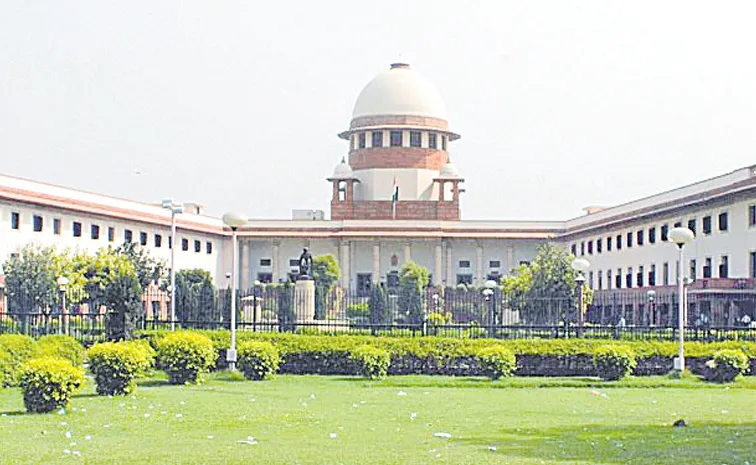 IAS officer Srilakshmi submits report to Supreme Court