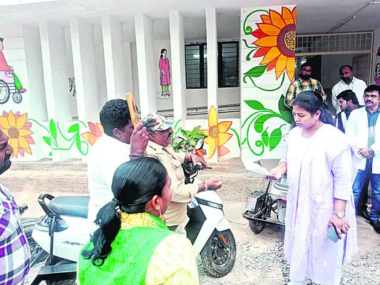 గ్రంథాలయ పన్నులపై దృష్టి పెట్టాలి