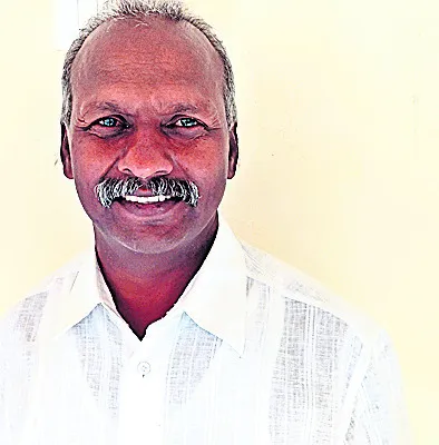 50 ఏళ్లకే పింఛన్‌ ఎప్పుడిస్తారు.? 