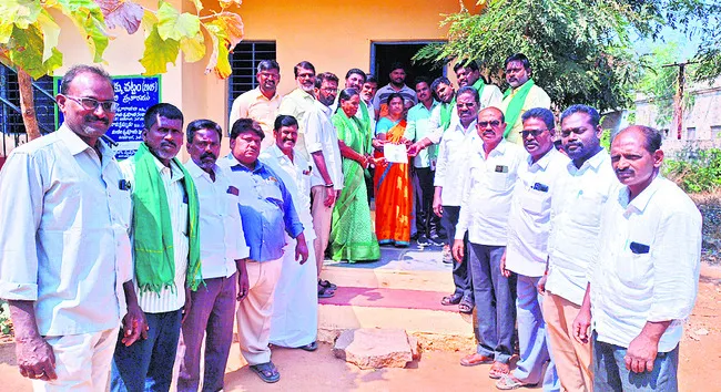 పప్పుశనగ రైతు కష్టాలు పట్టని మంత్రి 