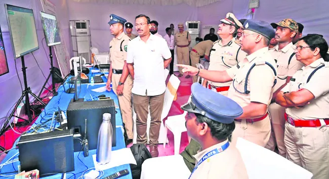 మిలాన్‌, ఐఎఫ్‌ఆర్‌ భద్రతపై సీపీ సమీక్ష