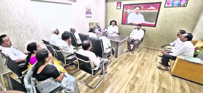 సచివాలయ కమిటీలను త్వరితగతిన పూర్తి చేయండి 