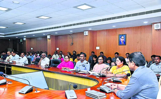 అభివృద్ధి ప్రణాళికలను సిద్ధం చేయండి 