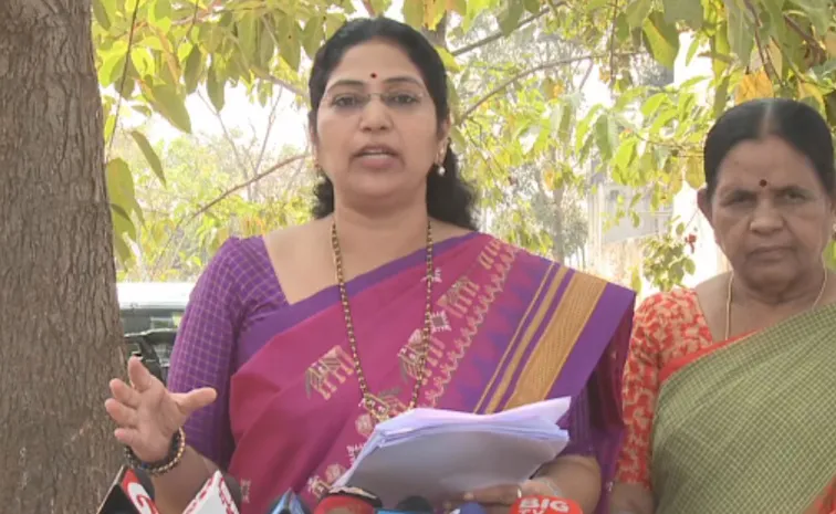 YSRCP MLC Varudu Kalyani Takes On Chandrababu Naidu