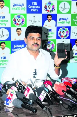 హామీలు అమలు చేయలేక దాడులా? 