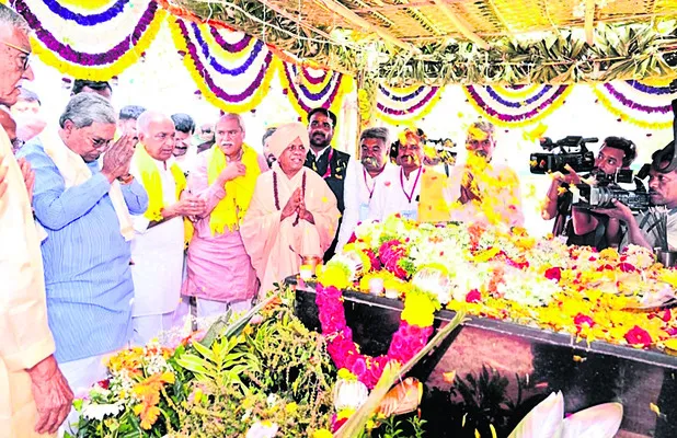 ఆనందపురి మహాస్వామి ఆశయ సాధనకు కృషి