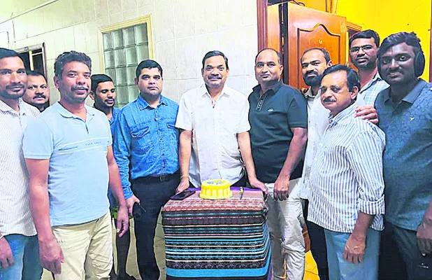 గల్ఫ్‌ కార్మికులకు రూ.వెయ్యి కోట్లు కేటాయించాలి