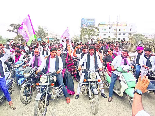 కక్ష సాధింపు చర్యలు మానుకోవాలి