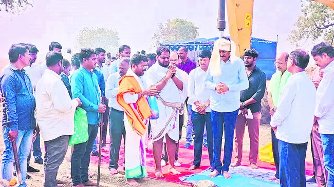 ఎత్తిపోతల స్టేజ్‌–1 పంపుహౌజ్‌ పనులు ప్రారంభం 