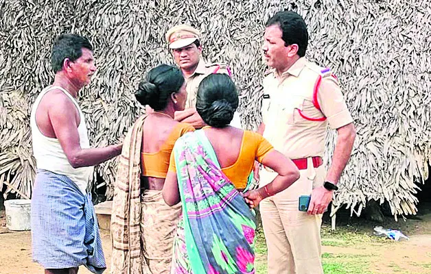 36 తులాల బంగారం చోరీ