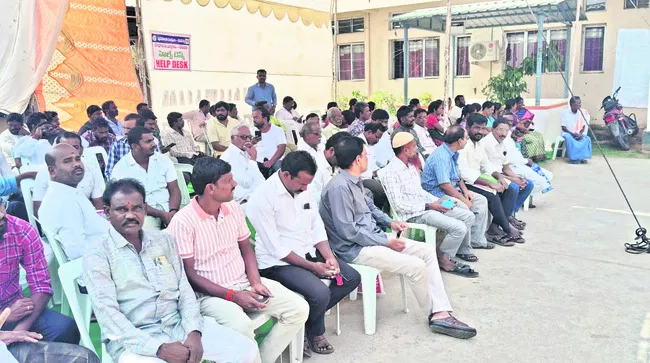 ఉపసంహరణలపై ఉత్కంఠ! 