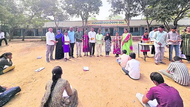 పీఎంశ్రీ విద్యార్థులకు అల్పాహారం