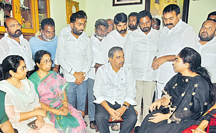 వారందరి పేర్లూ డిజిటల్‌ బుక్‌లో నమోదు చేస్తాం