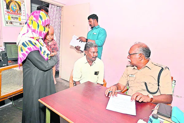 జీఎస్‌టీ చెల్లించాలని నోటీసులు 