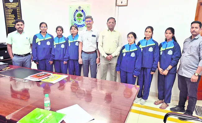 వాలీబాల్‌ చాంపియన్‌ మహబూబ్‌నగర్‌ 